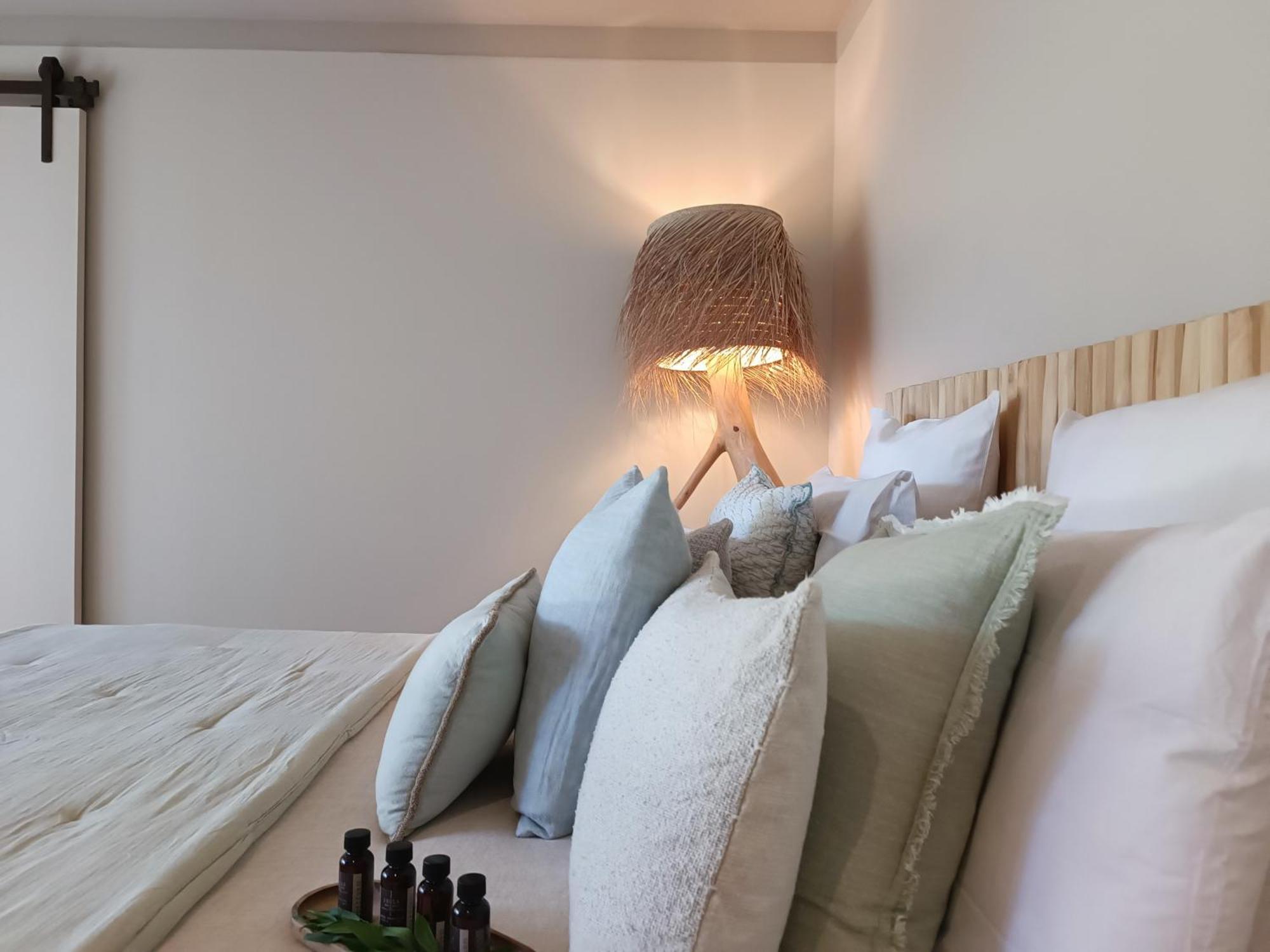Hotel Les Suites Du Maquis Бонифачо Экстерьер фото