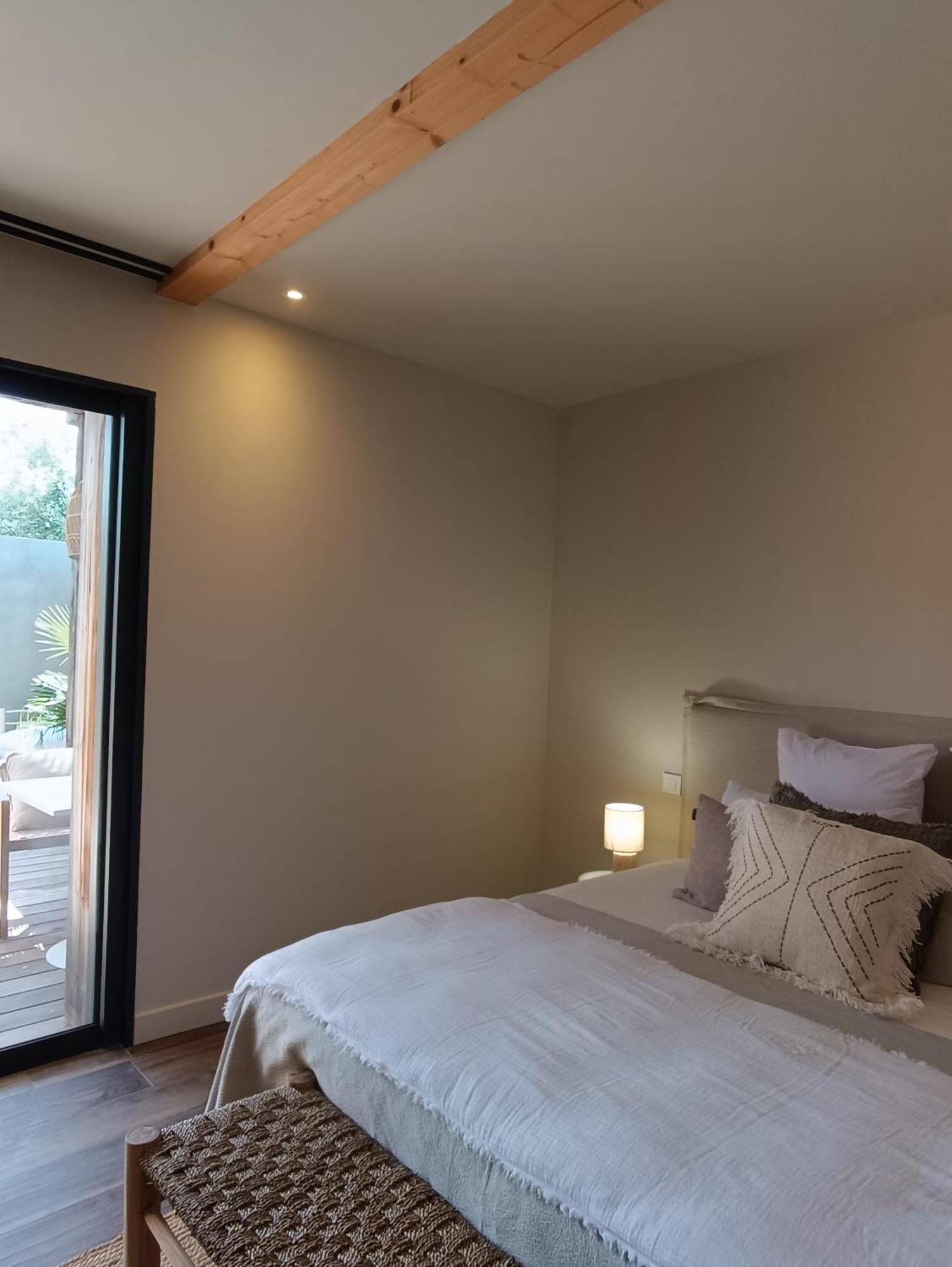 Hotel Les Suites Du Maquis Бонифачо Экстерьер фото