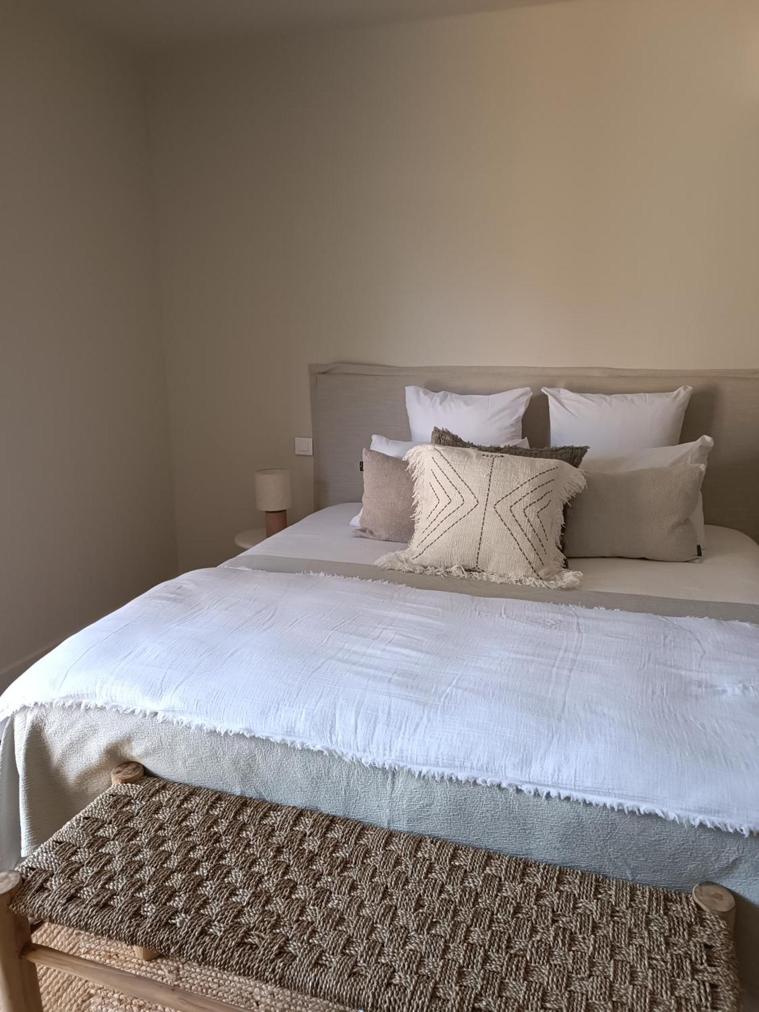 Hotel Les Suites Du Maquis Бонифачо Экстерьер фото
